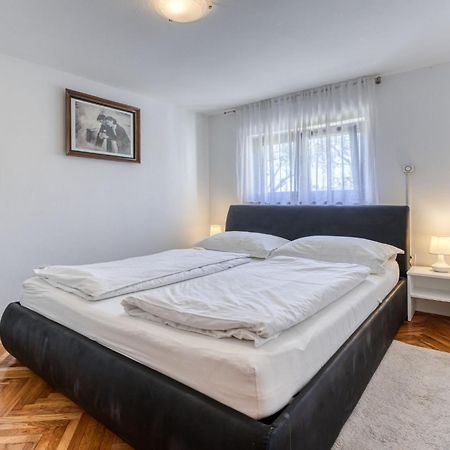 Apartment Albaneze By Interhome Njivice Luaran gambar